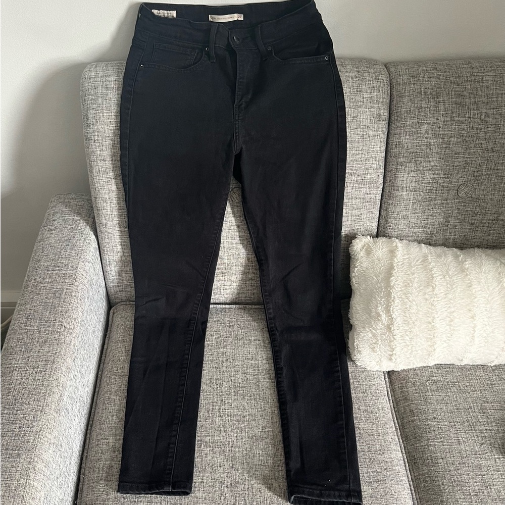 Levi’s High Rise Skinny Black Jeans